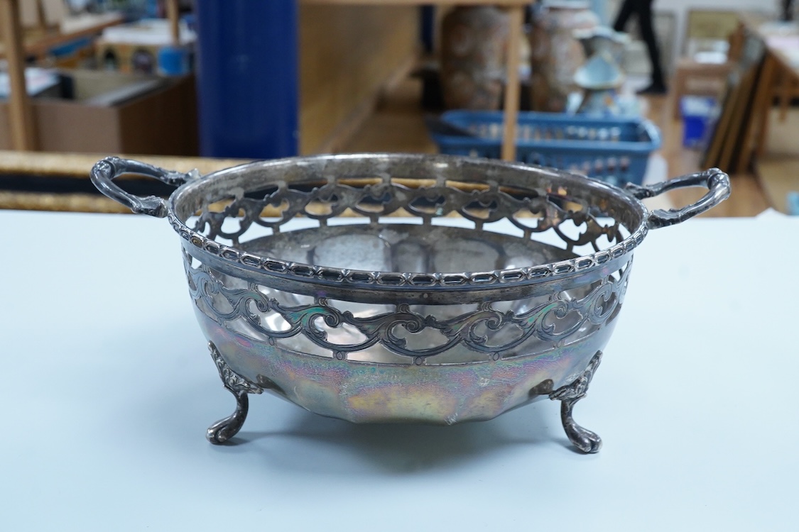 A George V silver two handled fruit bowl, with a pierced border, by Peerless Plate Manufacturing Co, Sheffield, 1929, 17.9cm excluding the handles, 14.5oz.